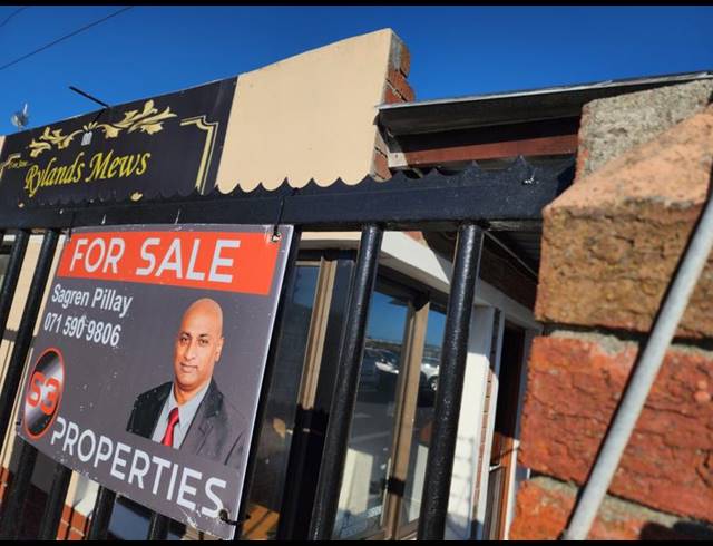 2 BEDROOM APARTMENT FOR SALE IN RYLANDS